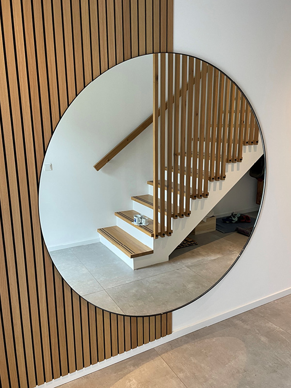 Spiegel nach Maß mit präziser Kantenbearbeitung aus Glas, Glaserei Tantius